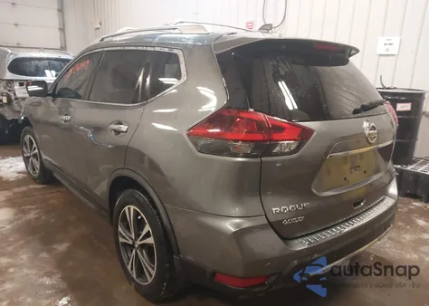 2019 Nissan Rogue Sv z USA, uszkodzony, nr VIN JN8AT2MT7KW261819